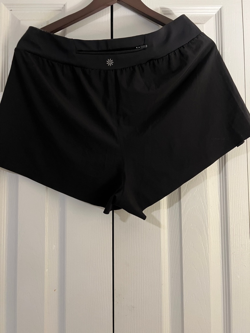 ATHLETA FAST ROUTE RUN SHORT - Picture 2 of 3